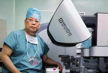 國(guó)產(chǎn)圖邁?腔鏡機(jī)器人完成首例腹膜后入路腎部分切除手術(shù)