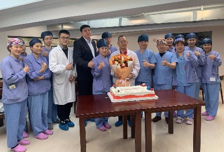 羅清泉教授團隊圓滿完成微創(chuàng)?圖邁?機器人注冊臨床試驗胸外科手術病例