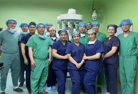 新疆首例機器人單孔手術(shù)！微創(chuàng)?圖邁?成功完成機器人輔助下單孔腹腔鏡左側(cè)精索靜脈高位結(jié)扎術(shù)