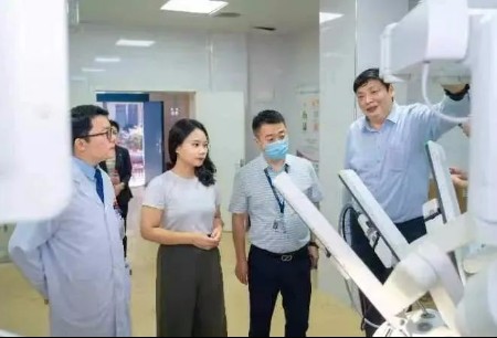 微創(chuàng)?機(jī)器人與貴州醫(yī)科大學(xué)附屬醫(yī)院共建微創(chuàng)手術(shù)機(jī)器人培訓(xùn)中心