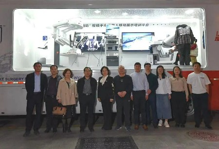 圖邁?移動(dòng)培訓(xùn)平臺(tái)亮相千年古城敦煌，助力甘肅5G遠(yuǎn)程手術(shù)演示圓滿成功