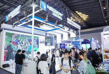 5G遠(yuǎn)程手術(shù)成就獲矚目，微創(chuàng)?機(jī)器人亮相2023世界人工智能大會(huì)