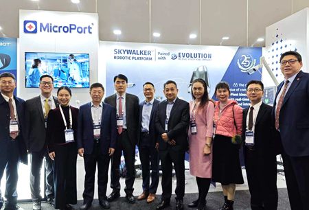 中國(guó)“智造”出海獲贊，微創(chuàng)?機(jī)器人亮相機(jī)器人外科學(xué)會(huì) (SRS) 2023 年會(huì)