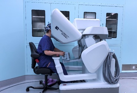 松江區(qū)首例！創(chuàng)傷小、恢復(fù)快！上海市第一人民醫(yī)院南院婦科手術(shù)進(jìn)入人工智能時(shí)代！