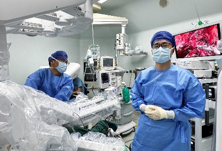 山西醫(yī)科大學(xué)第一醫(yī)院泌尿外科成功為巨大前列腺患者實(shí)施圖邁?輔助前列腺肉瘤根治手術(shù)